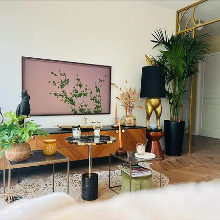 Les De David Párizs